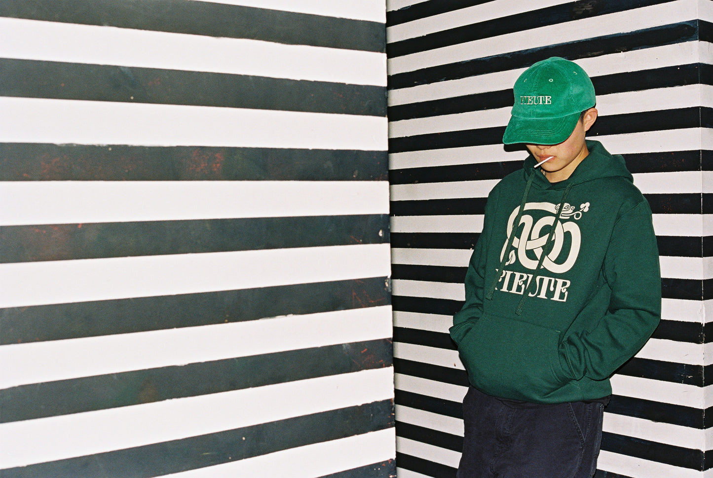 Celtic Lion - Hood - Bottle Green